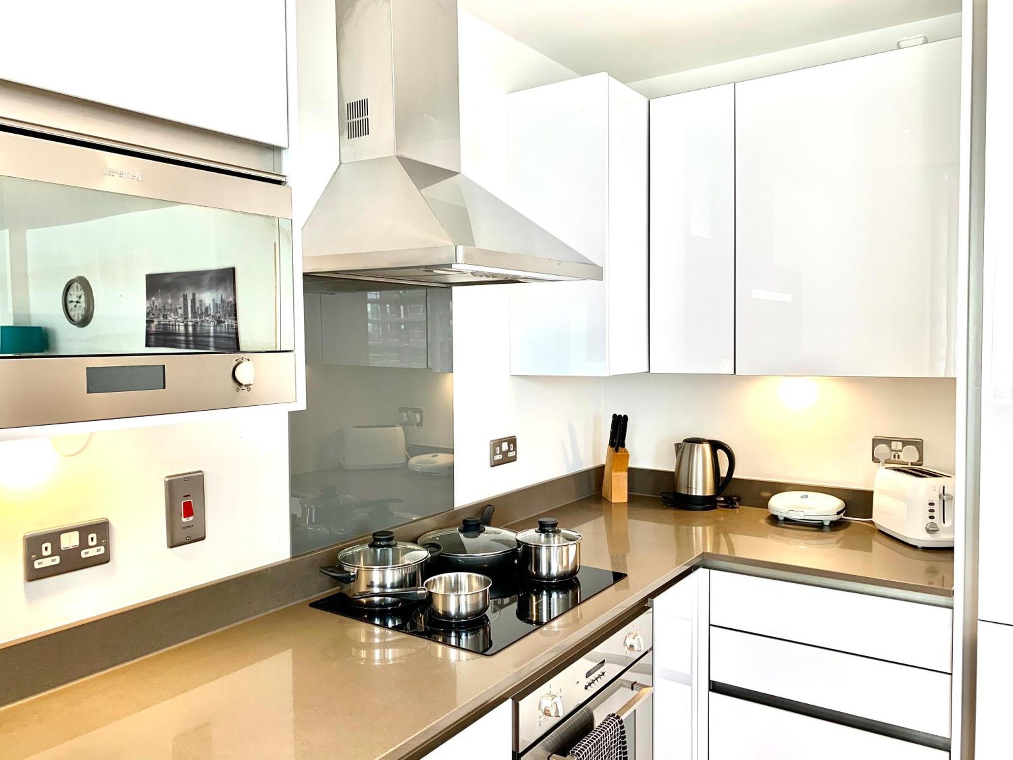 Modern London Excel 2 Bedrooms 2 Bathrooms, Parking, Kitchen, Lounge, Balcony Apartment Екстер'єр фото